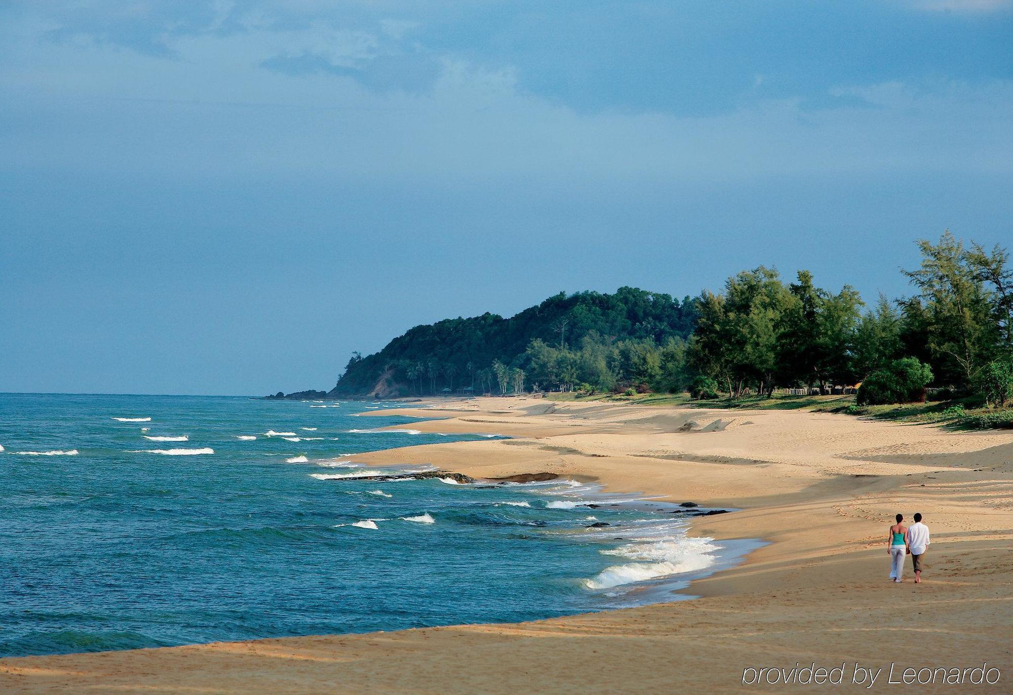 Tanjong Jara Resort, Terengganu - A Small Luxury Hotels Of The World Dungun Exterior photo Beach at Port Burwell