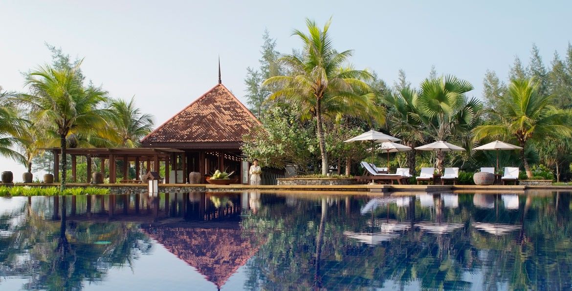 Tanjong Jara Resort, Terengganu - A Small Luxury Hotels Of The World Dungun Exterior photo The pool at the Four Seasons Resort