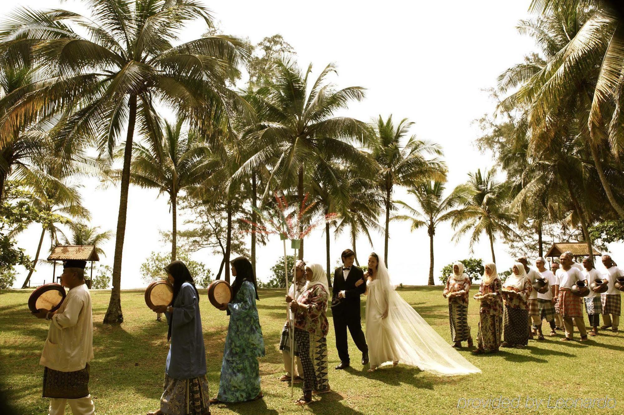 Tanjong Jara Resort, Terengganu - A Small Luxury Hotels Of The World Dungun Exterior photo A wedding in Fiji
