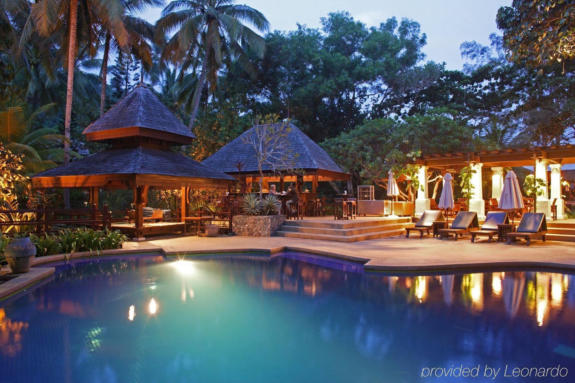 Tanjong Jara Resort, Terengganu - A Small Luxury Hotels Of The World Dungun Exterior photo The swimming pool at the resort