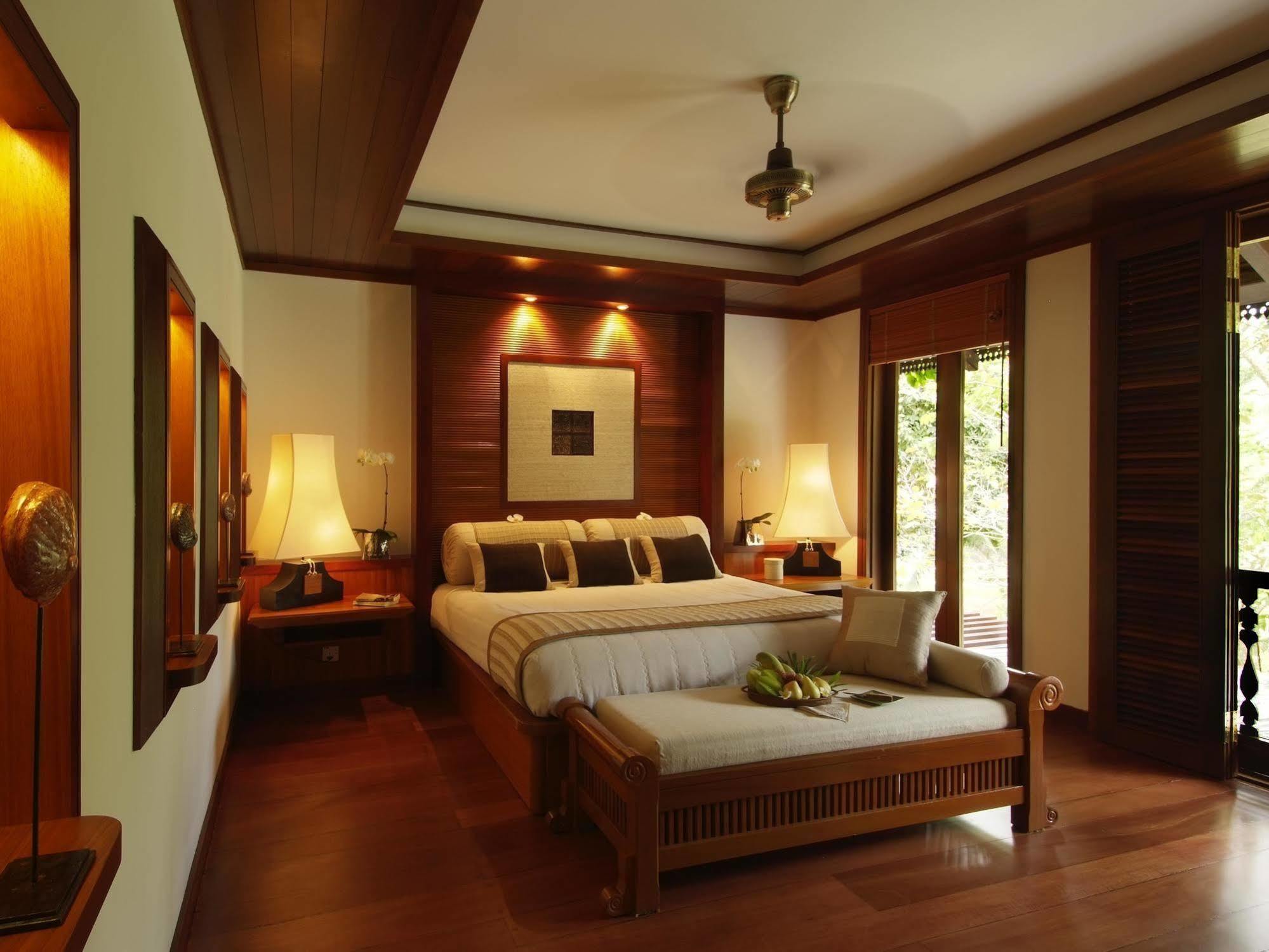 Tanjong Jara Resort, Terengganu - A Small Luxury Hotels Of The World Dungun Exterior photo A bedroom at the resort